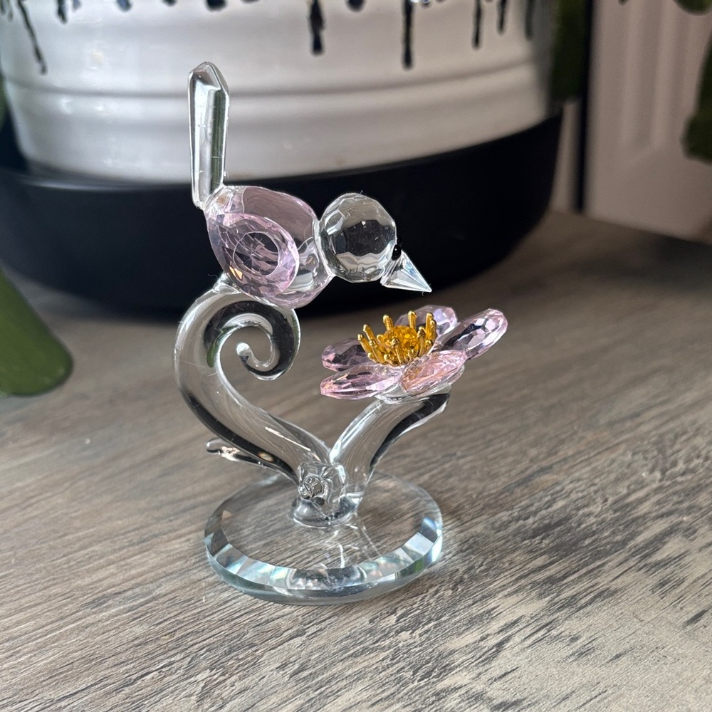 Source Unknown Pink and Clear Crystal Bird on Flower Figurine - Picture 3 of 3